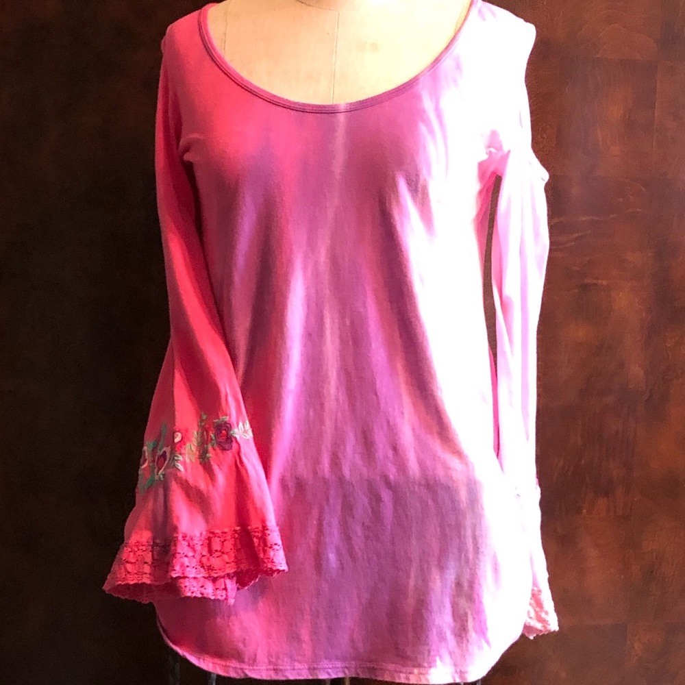 TParty peek a boo shoulder top